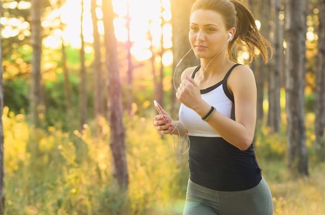 Wzrost popularności treningów interwałowych o wysokiej intensywności (HIIT)